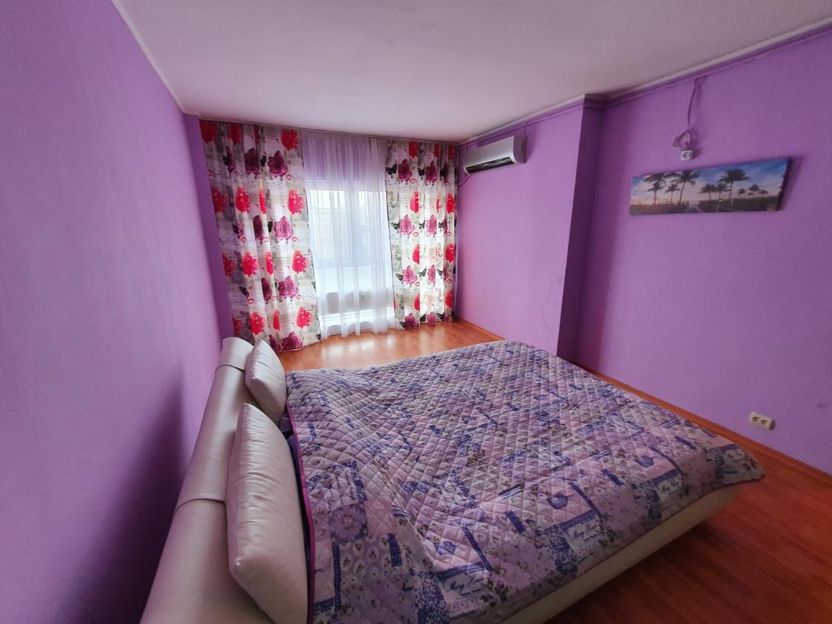 Crema Apartaments Ploiesti Bagian luar foto